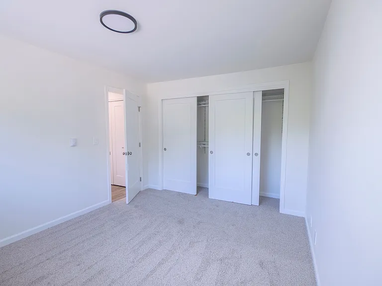 9911 NE 119th Ct — Photo 5