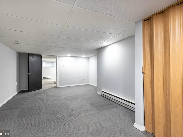 2522 Shields St — Photo 17