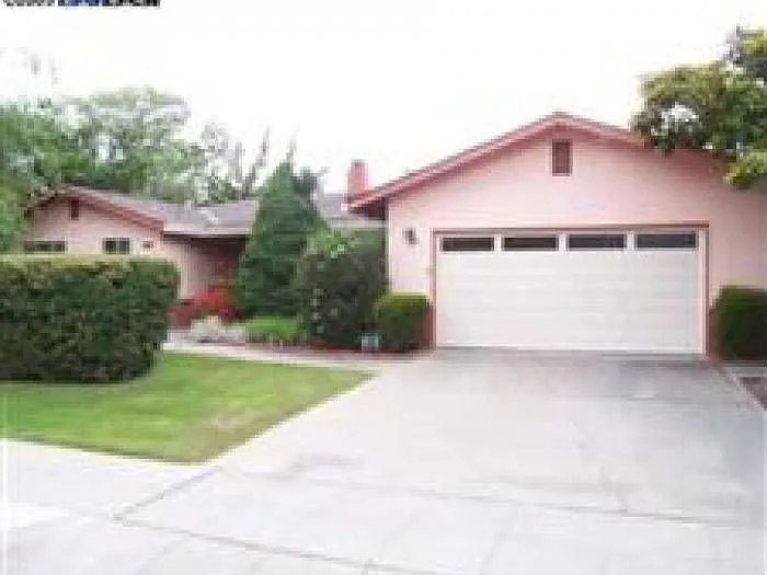 1168 Madison Ave photo 1