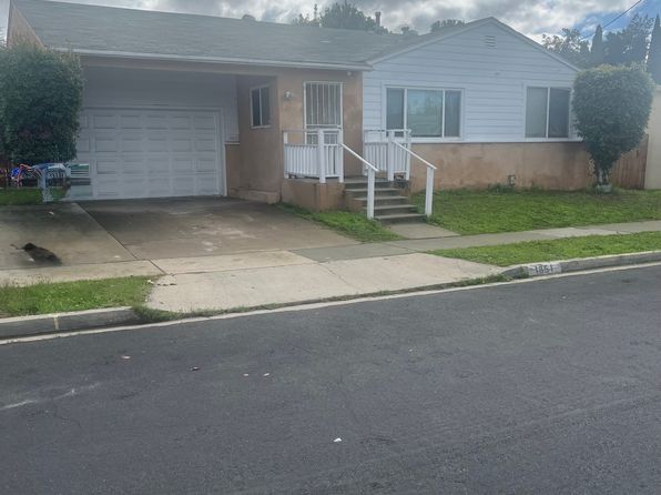 1851 Ridge View Dr #1