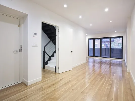 Sold by Sotheby's International Realty | media 18