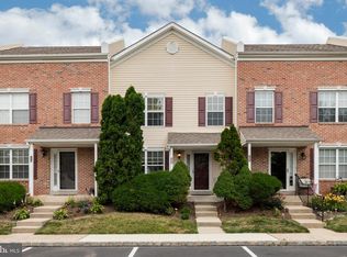 109 Runnymede Ct, Harleysville, PA 19438
