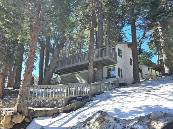 738 W Victoria Ct, Lake Arrowhead, CA 92352