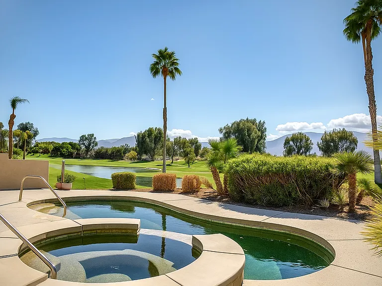 29543 W Laguna Dr — Photo 3