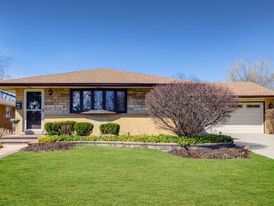656 Jon Ln, Des Plaines, IL, 60016