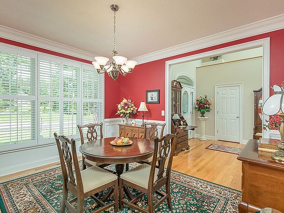 5th image of 3267 Lakewood Dr NW