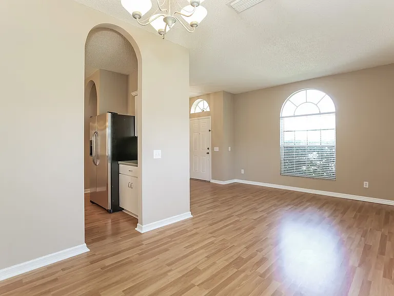 18233 Brookpark Dr — Photo 2