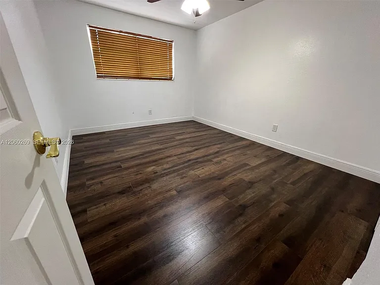 1820 W 72nd Pl — Photo 13