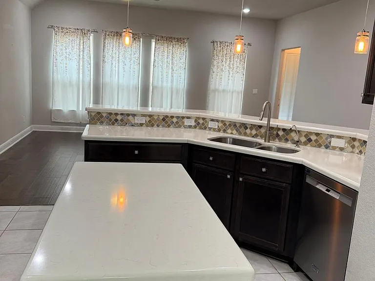 2637 Enza Dr — Photo 9