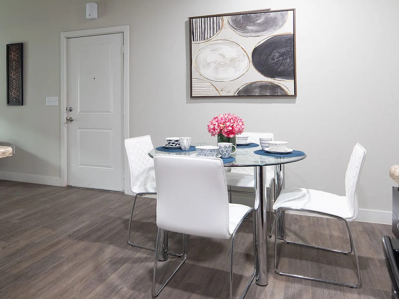 POINTE AT GREENVILLE APARTMENTS — Photo 4