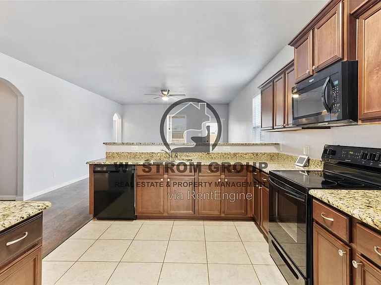 6041 Spring Ranch Dr — Photo 6