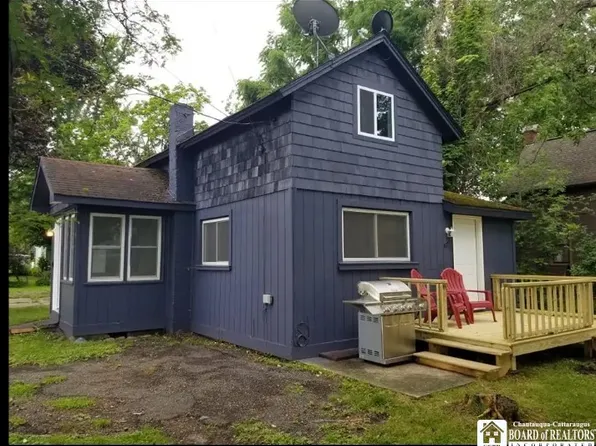 67 Boulevard Ave, Celoron, NY 14720