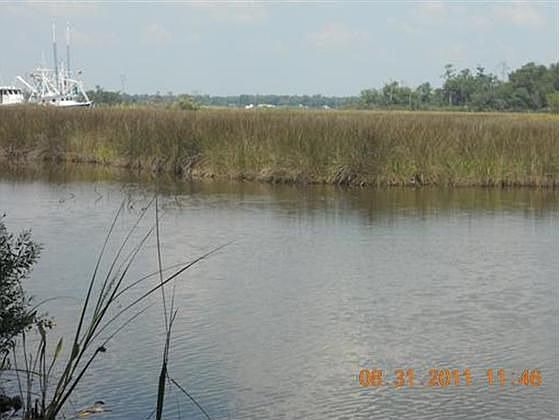 1st image of 524 River Oaks Dr