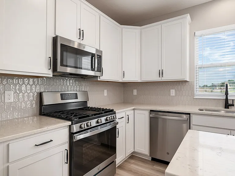 3665 Mantle Dr — Photo 19