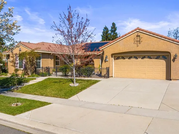 1225 Calypso Ranch Dr, Plumas Lake, CA 95961