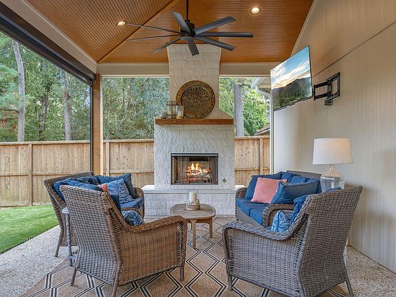 4th image of 22 Greycrest Pl