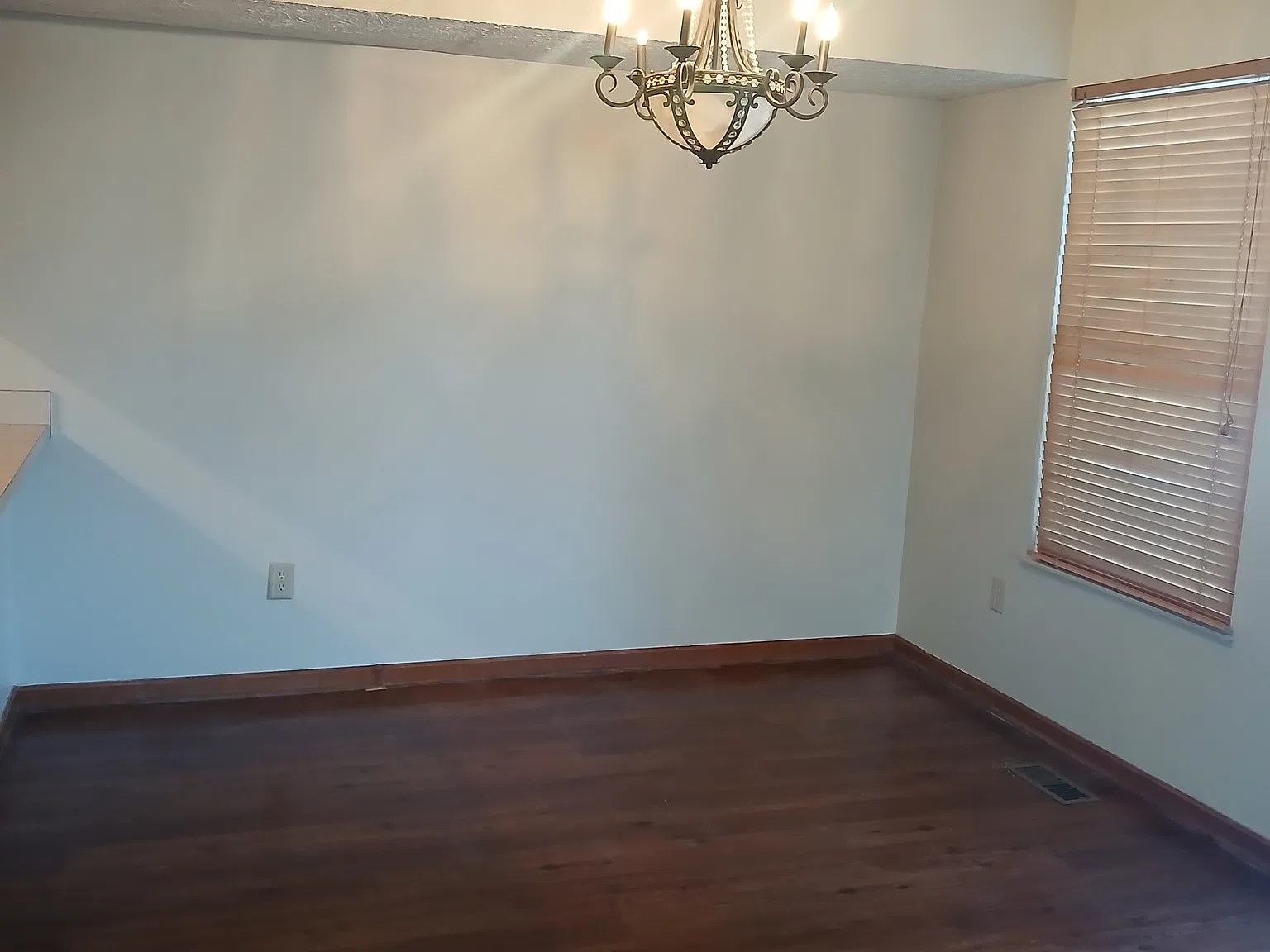 3 bed, 1547 sqft, $2,100 — Photo 4