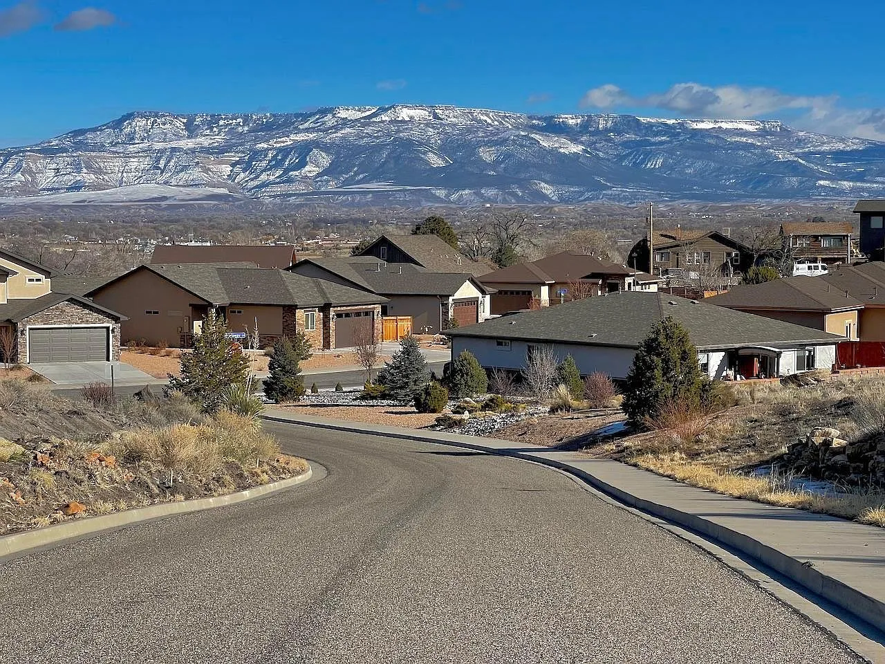 3 bed, 1672 sqft, $2,800 — Photo 4