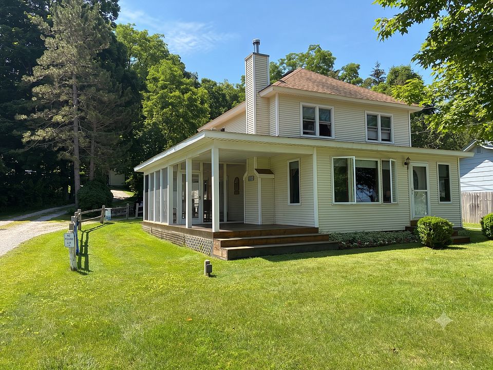 1st image of 7285 W Glenmere Rd