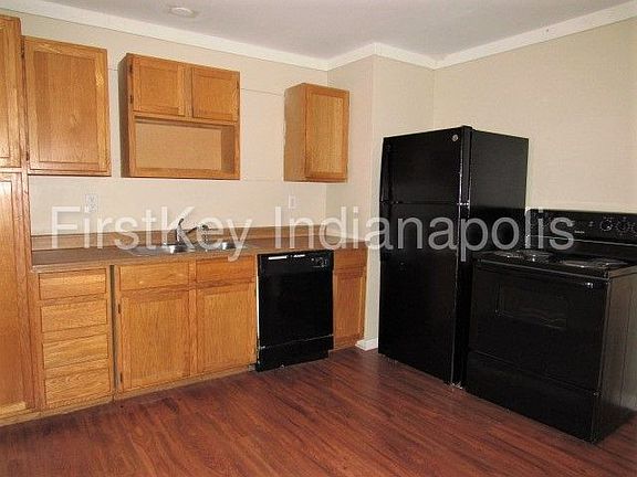 4th image of 4730 N Kenyon Dr