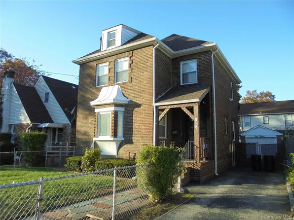 915 Wallace Avenue, Baldwin, NY 11510