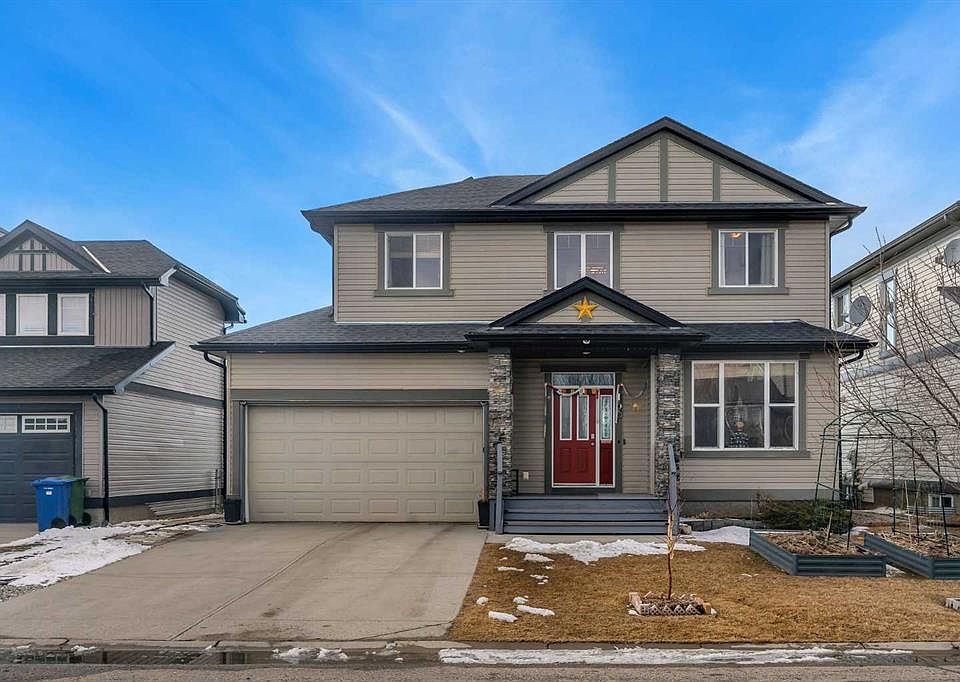 1st image of 156 E Bishop Cres NW