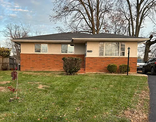 1758 Berkeley Rd Photo 1