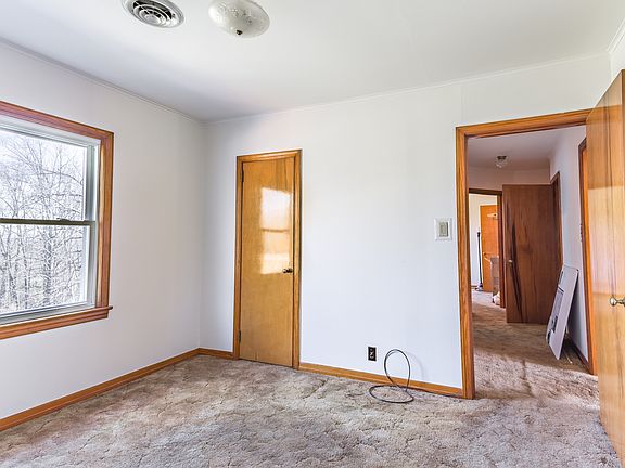 5th image of 540 Murray Dr