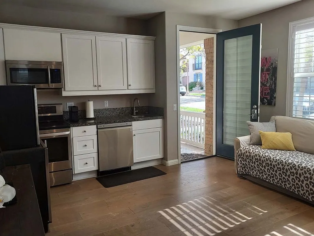 1 bed, 1.0 bath, 650 sqft, $2,750 — Photo 3