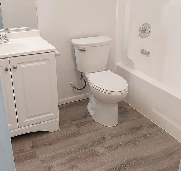 4336 Iowa St — Photo 3