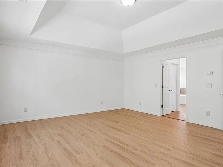 5811 Kendrix Ridge Dr — Photo 34