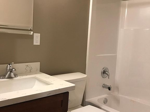 3rd image of 321 N Wycoff Ave APT 3