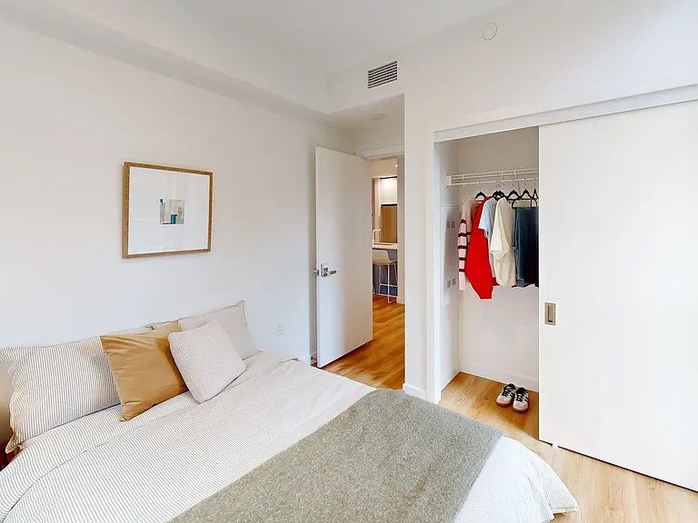 9516 University Cres — Photo 42