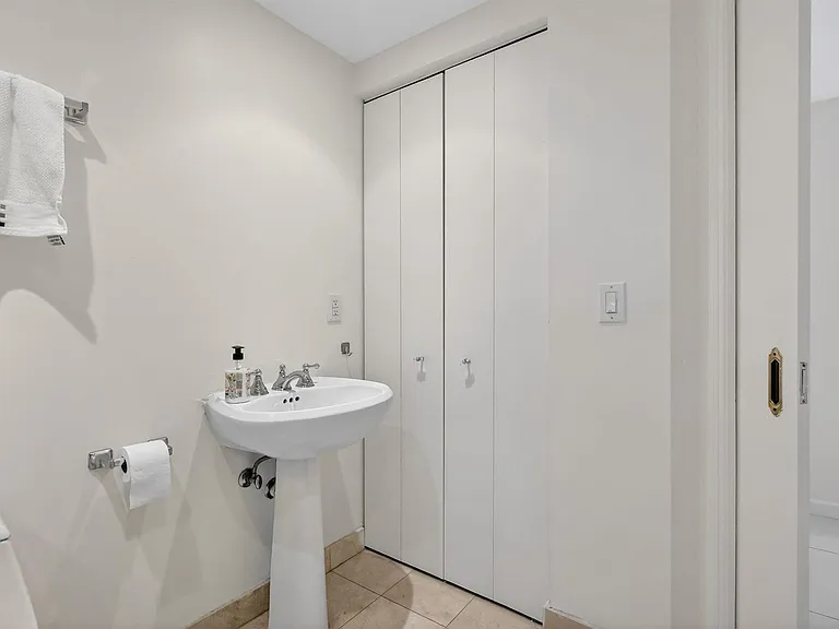 9595 Collins Ave #N-8F — Photo 38