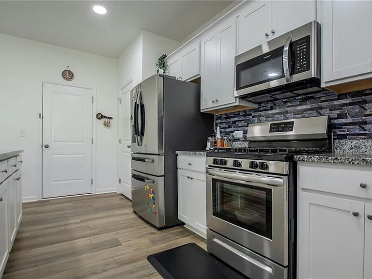 194 Rivulet Dr — Photo 9