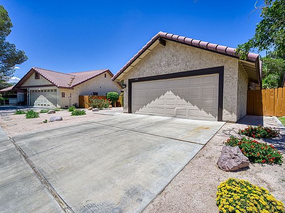 3rd image of 430 Mount Shasta Cir