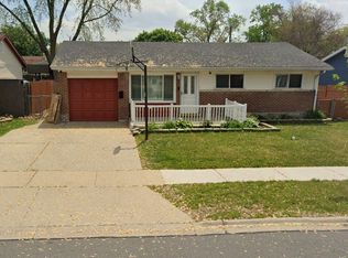 77 E Schubert Ave, Glendale Heights, IL
