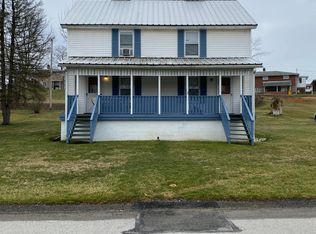 425 Pony Row UNIT B, Latrobe, PA 15650