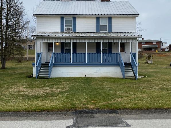 425 Pony Row UNIT B