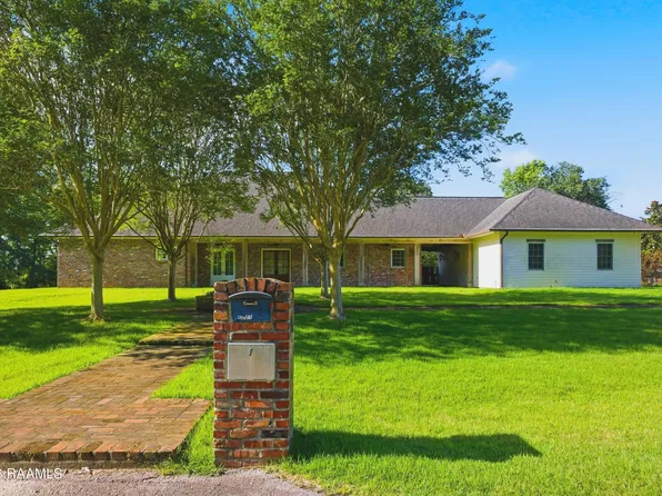 6021 Mermentau Dr, Youngsville, LA 70592