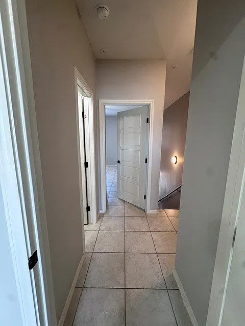 2 bed, 1.5 bath, 1102 sqft, $875 — Photo 4