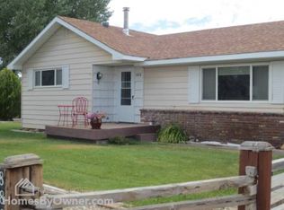 880 Clark Ln, Fallon, NV 89406