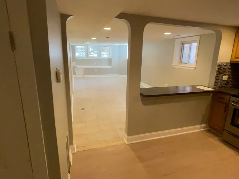 7022 S Maplewood Ave #G — Photo 3