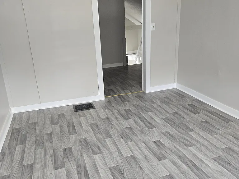 526 Columbus St — Photo 12