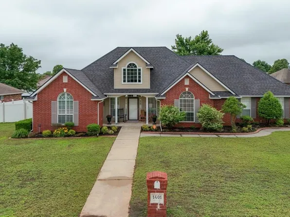 1401 Berkshire Pl, Shawnee, OK 74804