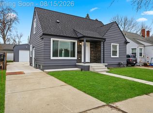 3050 Catalpa Dr, Berkley, MI 48072