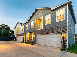 104 Sylvester Rd, Houston, TX 77009