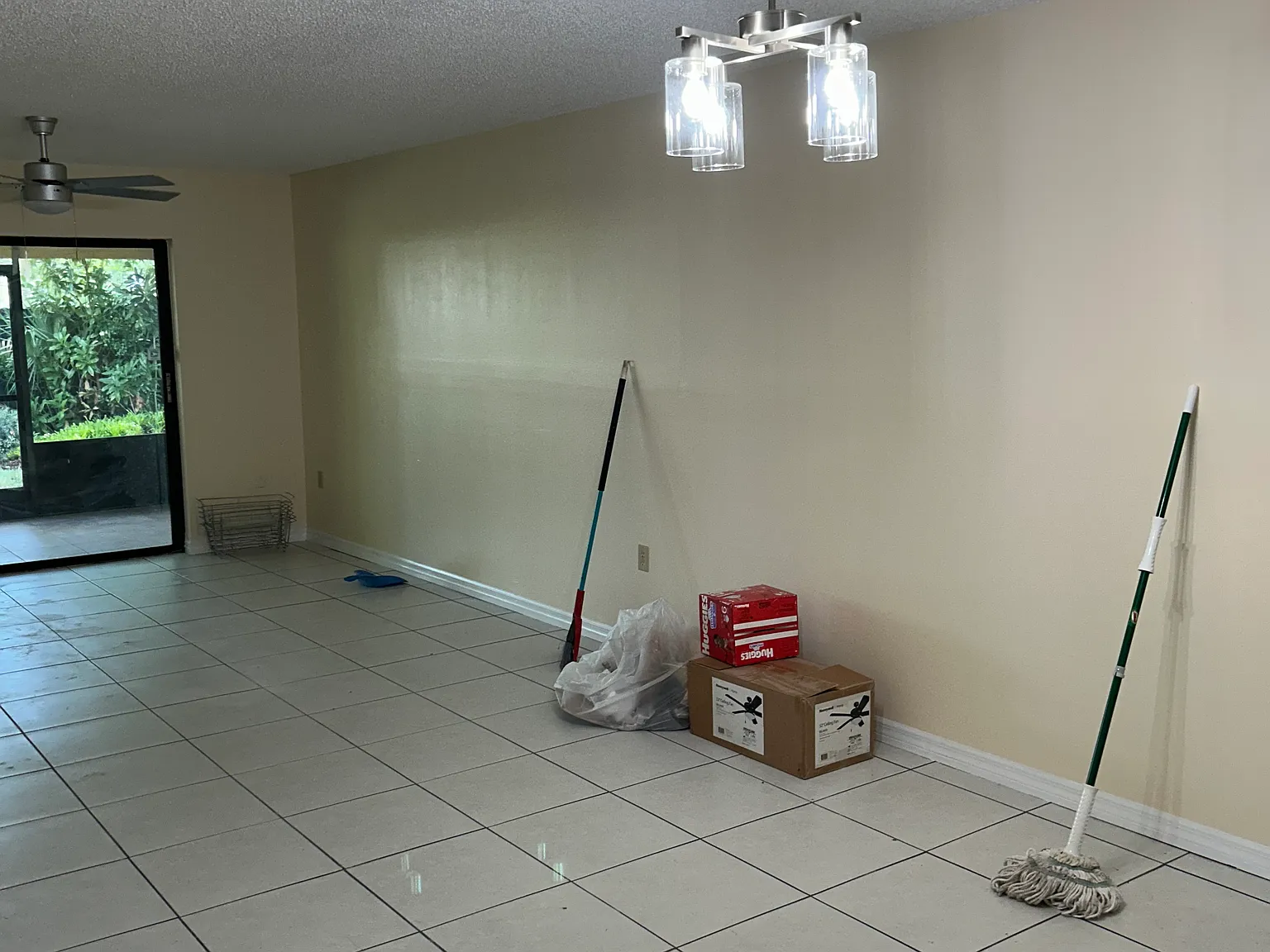 2 bed, 1084 sqft, $1,500 — Photo 2