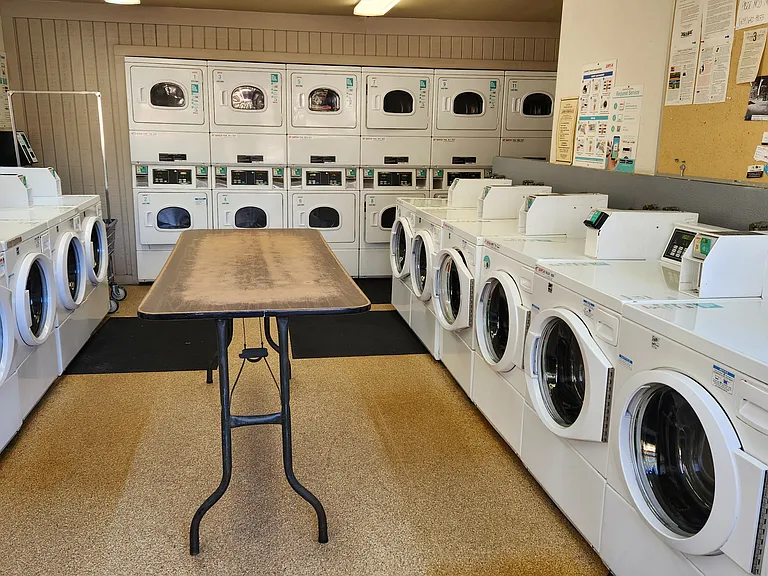 Community laundry room. Spacious and lots of machines.