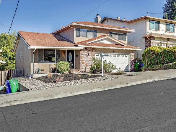 23070 Glenn Ellen Dr, Hayward, CA 94541